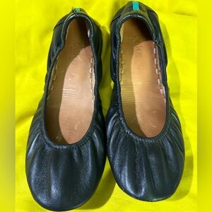 Black Leather tieks Ballerina Flats size 8